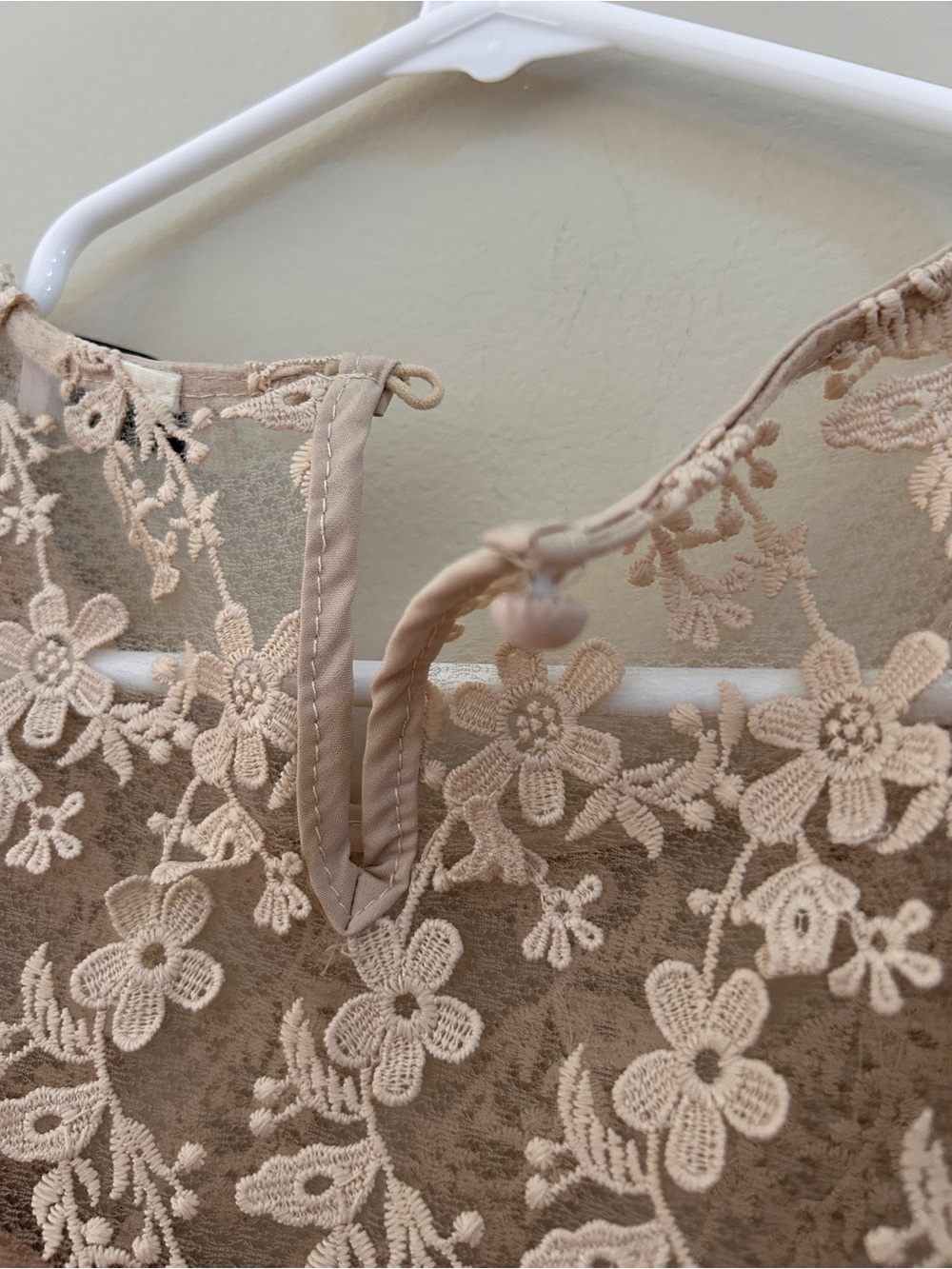 Delicate Lace Overlay Shift Dress in Beige - Women - Picture 7 of 10